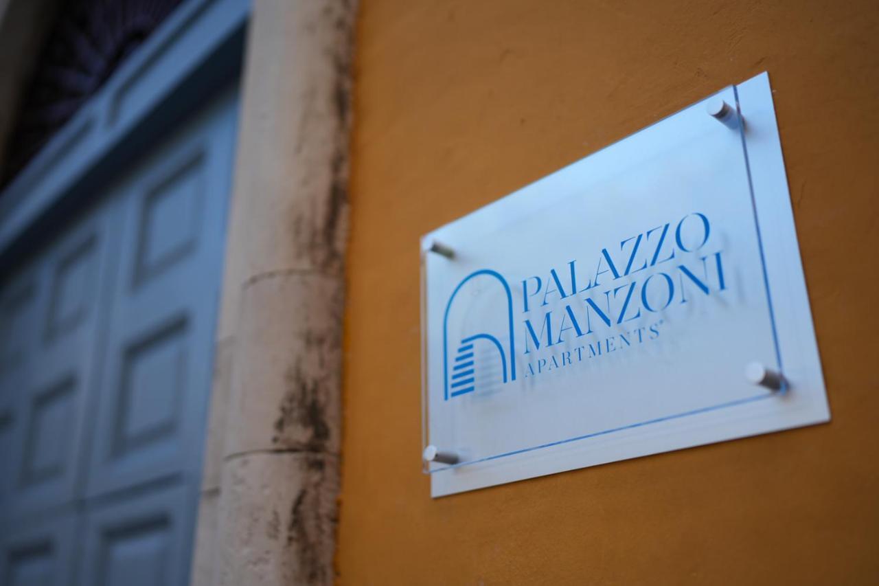Palazzo Manzoni Apartments Bari Exterior photo