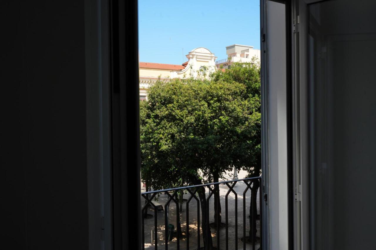 Palazzo Manzoni Apartments Bari Exterior photo