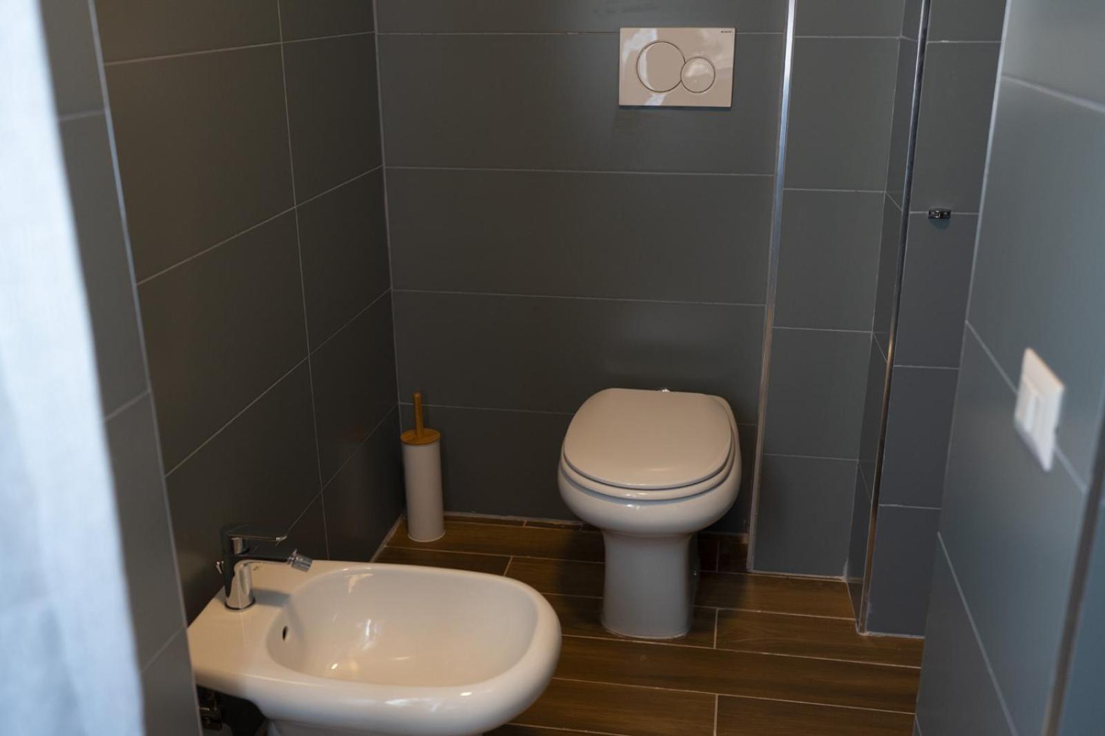 Palazzo Manzoni Apartments Bari Room photo