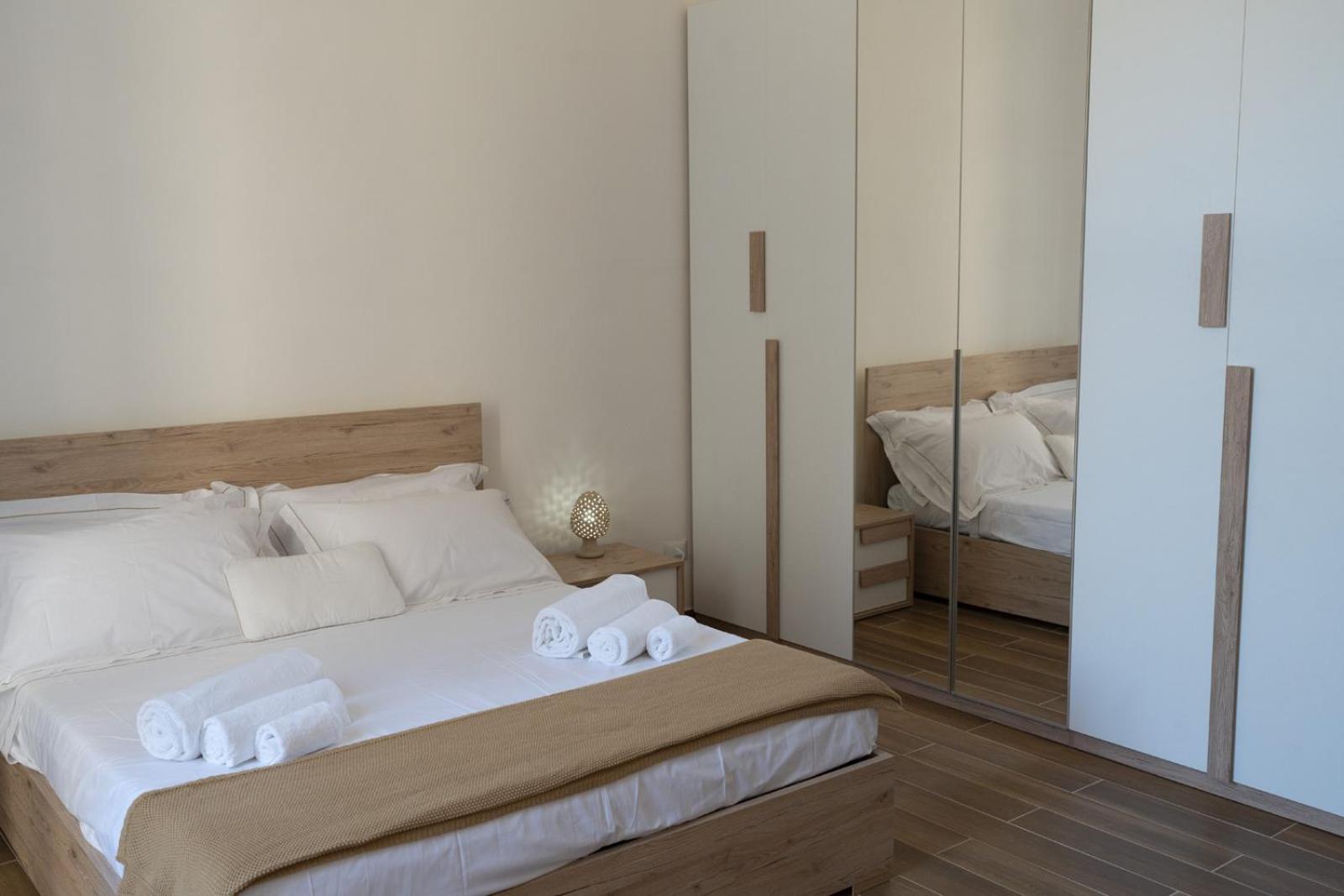 Palazzo Manzoni Apartments Bari Room photo