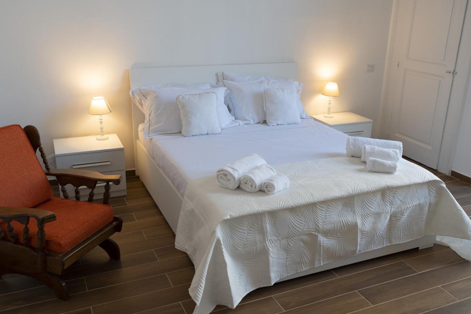 Palazzo Manzoni Apartments Bari Room photo